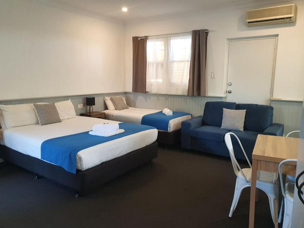 Squid'S Ink Motel Belmont Extérieur photo