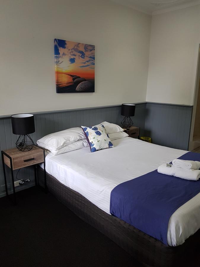 Squid'S Ink Motel Belmont Extérieur photo
