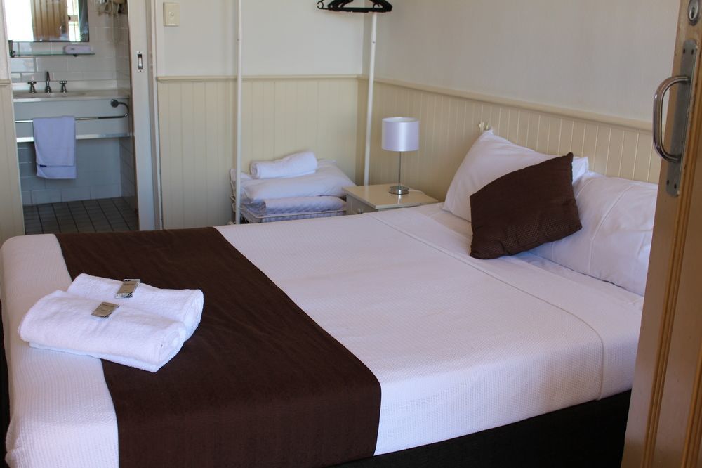 Squid'S Ink Motel Belmont Extérieur photo