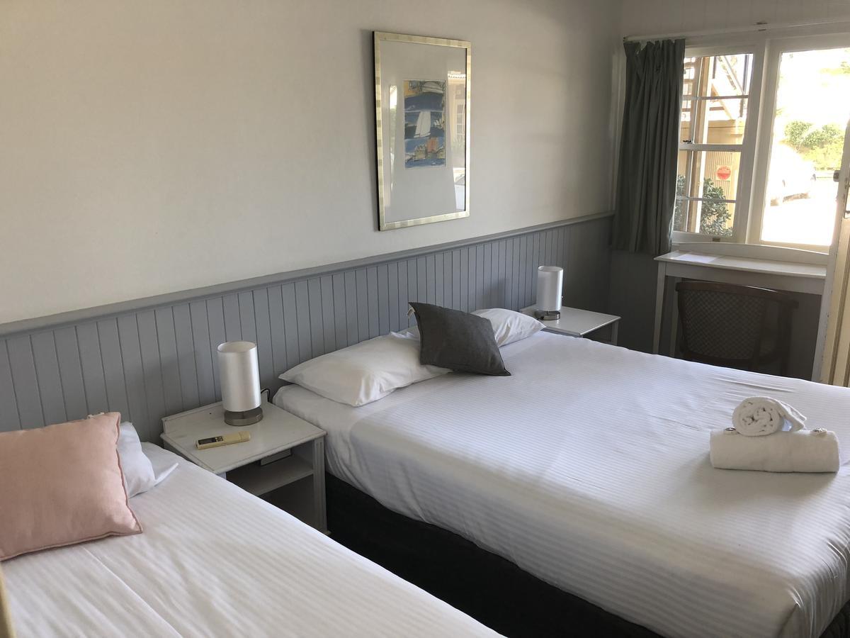 Squid'S Ink Motel Belmont Extérieur photo