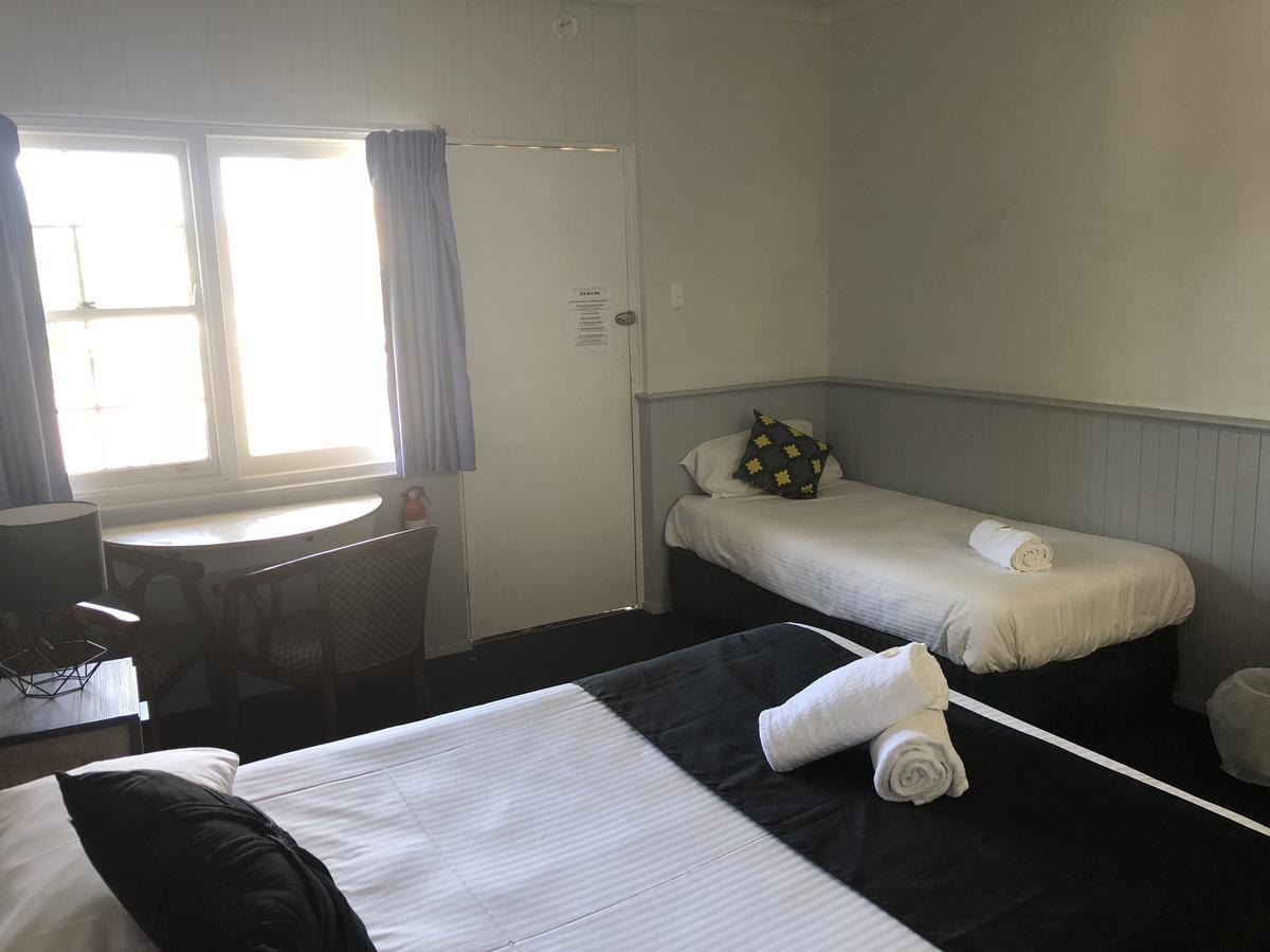 Squid'S Ink Motel Belmont Extérieur photo