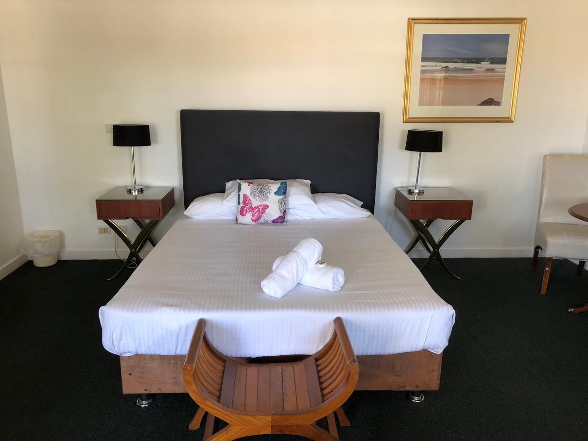 Squid'S Ink Motel Belmont Extérieur photo